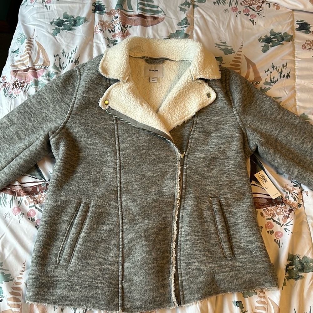 New with tags old navy Sherpa lined cropped peacoat